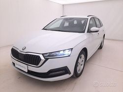 Bianco Usata 2020 Skoda Octavia Executive Station wagon | 15.490 € (Ottimo prezzo)