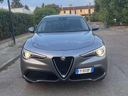 Grigio Usata 2019 Alfa Romeo Stelvio Business SUV | 20.000 € (Ottimo prezzo)
