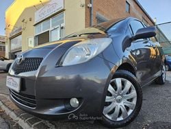 Grigio Usata 2008 Toyota Yaris Sol Tre volumi | 2999 € (Buon prezzo)