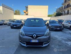 Grigio Usata 2015 Renault Scénic III LIMITED Monovolume | 6499 € (Buon prezzo)