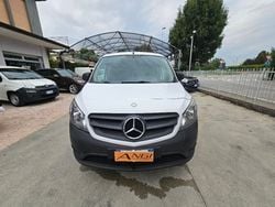 Bianco pastello Usata 2018 Mercedes Citan 109 Due volumi | 8900 € (Buon prezzo)