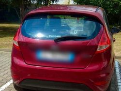 Rosso Usata 2011 Ford Fiesta Due volumi | 5000 € (Molto cara)