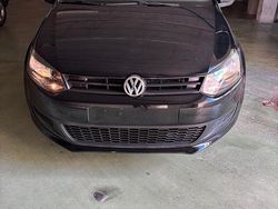 Nero Usata 2013 VW Polo Comfortline Tre volumi | 5500 € (Buon prezzo)