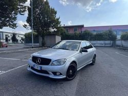 Usata 2010 Mercedes C220 Avantgarde Tre volumi | 7900 € (Buon prezzo)
