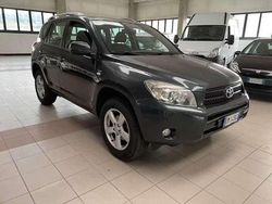 Blu/azzurro Usata 2008 Toyota RAV4 Sol SUV | 4500 €