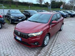 Rosso Usata 2022 Dacia Sandero Comfort Tre volumi | 10.900 € (Buon prezzo)