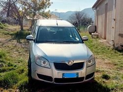 Grigio Usata 2007 Skoda Roomster Monovolume | 1200 €