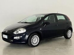 Blu Usata 2016 Fiat Punto Lounge Tre volumi | 7200 € (Buon prezzo)