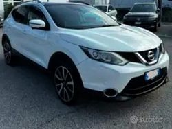 Bianco Usata 2015 Nissan Qashqai Tekna SUV | 11.900 € (Buon prezzo)