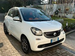 Bianco Usata 2015 Smart ForFour Passion Due volumi | 8700 € (Buon prezzo)