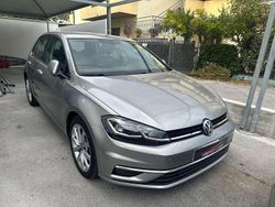 Argento Usata 2018 VW Golf VII Highline Tre volumi | 17.900 € (Molto cara)