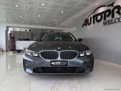 Grigio Usata 2020 BMW 318 Advantage Station wagon | 16.800 € (Buon prezzo)