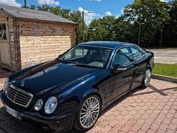 Blu Usata 2000 Mercedes CLK320 Coupé | 8500 €