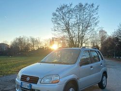 Usata 2003 Suzuki Ignis SUV | 1800 € (Buon prezzo)