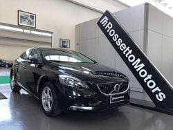 Nero Usata 2018 Volvo V40 Business Edition Tre volumi | 13.200 € (Cara)