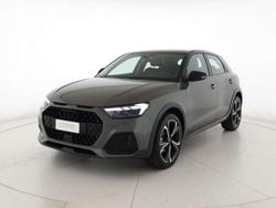Grigio chronos metallizzato ne Usata 2025 Audi A1 Ambiente Tre volumi | 29.500 € (Buon prezzo)