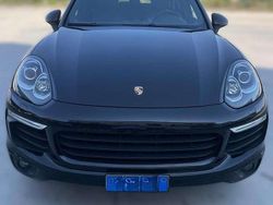 Nero Usata 2017 Porsche Cayenne Platinum Edition SUV | 29.000 € (Buon prezzo)