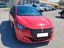 Rosso Usata 2021 Peugeot 208 GT-line Due volumi | 17.649 € (Buon prezzo)