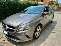 Grigio Usata 2016 Mercedes A180 Tre volumi | 14.200 € (Ottimo prezzo)