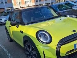 Giallo Usata 2023 Mini Cooper Premium Due volumi | 20.900 € (Super prezzo)