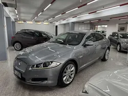 Grigio Usata 2014 Jaguar XF Luxury Tre volumi | 10.990 € (Buon prezzo)