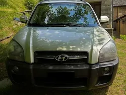 Argento Usata 2005 Hyundai Tucson SUV | 3000 € (Cara)