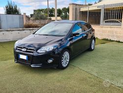 Nero Usata 2012 Ford Focus Titanium Tre volumi | 6300 € (Buon prezzo)