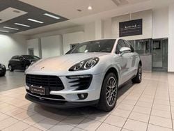 Grigio argento Usata 2016 Porsche Macan SUV | 40.800 € (Buon prezzo)