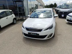 Bianco Usata 2017 Peugeot 308 Allure Station wagon | 9000 € (Buon prezzo)