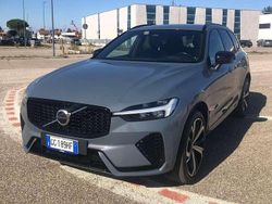 Grigio Usata 2022 Volvo XC60 R-Design SUV | 35.000 € (Cara)