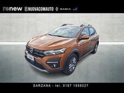 Arancione Usata 2022 Dacia Sandero Comfort Tre volumi | 13.500 € (Buon prezzo)