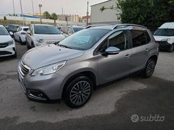 Grigio Usata 2015 Peugeot 2008 S SUV | 6799 € (Ottimo prezzo)
