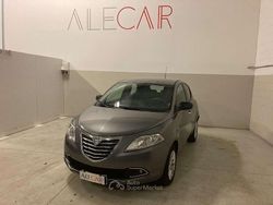 Grigio scuro Usata 2014 Lancia Ypsilon Gold Due volumi | 7000 € (Buon prezzo)