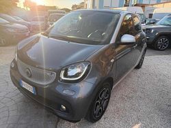 Grigio scuro Usata 2017 Smart ForFour Prime Due volumi | 11.900 € (Buon prezzo)
