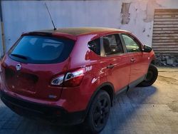 Rosso Usata 2011 Nissan Qashqai SUV | 4700 € (Ottimo prezzo)