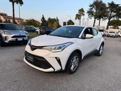 Bianco Usata 2022 Toyota C-HR Active SUV | 18.990 € (Buon prezzo)