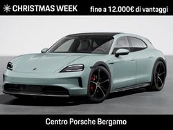 Shade green metallizzato Nuova 2025 Porsche Taycan 4S Cross Turismo Tre volumi | 155.509 €