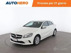 Bianco Usata 2017 Mercedes A180 Executive Tre volumi | 15.599 € (Buon prezzo)