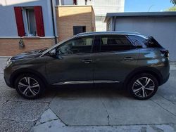Grigio Usata 2017 Peugeot 3008 Allure SUV | 13.500 € (Buon prezzo)