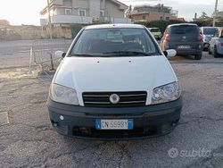 Bianco Usata 2004 Fiat Punto Due volumi | 650 € (Super prezzo)