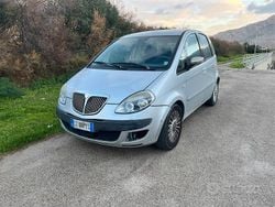Grigio Usata 2006 Lancia Musa Monovolume | 1500 € (Buon prezzo)