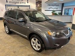 Grigio metallizzato Usata 2008 Mitsubishi Outlander SUV | 6749 € (Molto cara)