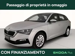Argento brillante metallizzato Nuova 2024 Skoda Scala Ambition Due volumi | 18.900 € (Buon prezzo)