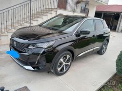 Nero Usata 2022 Peugeot 3008 SUV | 24.900 € (Cara)