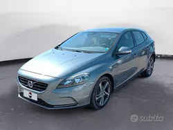 Grigio Usata 2016 Volvo V40 Momentum Station wagon | 9901 € (Ottimo prezzo)