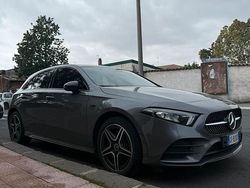 Grigio Usata 2021 Mercedes A250 Tre volumi | 29.500 € (Buon prezzo)