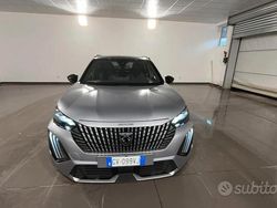 Grigio Usata 2024 Peugeot 2008 Active SUV | 21.990 €
