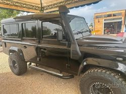 Usata 2009 Land Rover Defender Station wagon | 33.000 €