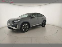 Grigio selce Usata 2023 Audi Q4 e-tron Ambiente SUV | 29.900 € (Buon prezzo)
