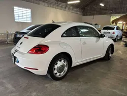 Usata 2013 VW Maggiolino Design Tre volumi | 9700 € (Buon prezzo)